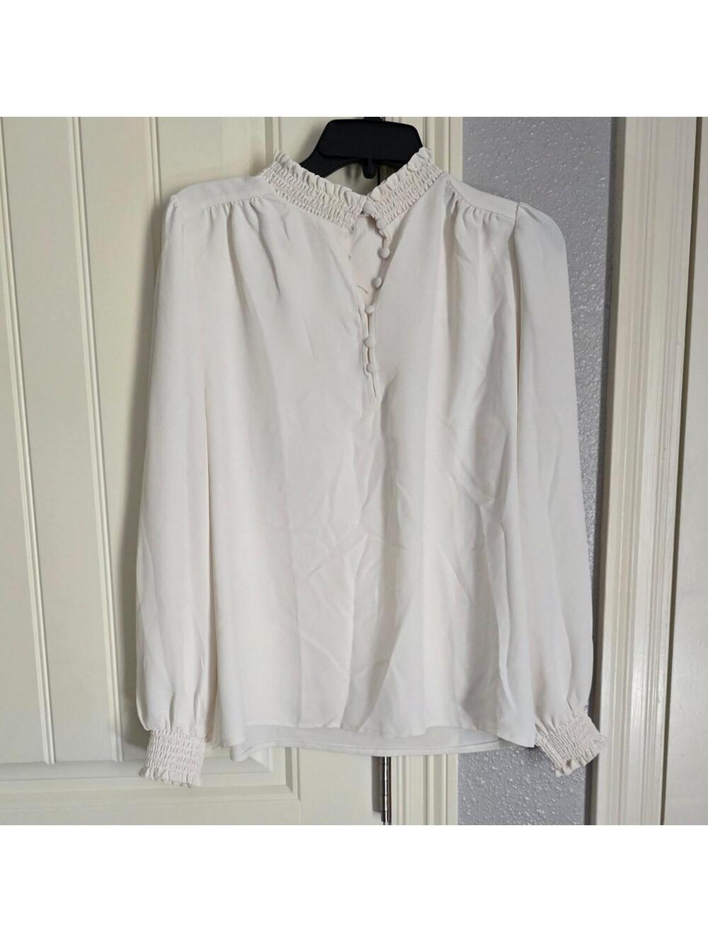 Ann Taylor Women's White and Cream Blous